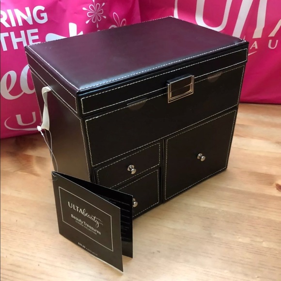 Ulta Beauty Treasures 73pc Set - Picture 4 of 4